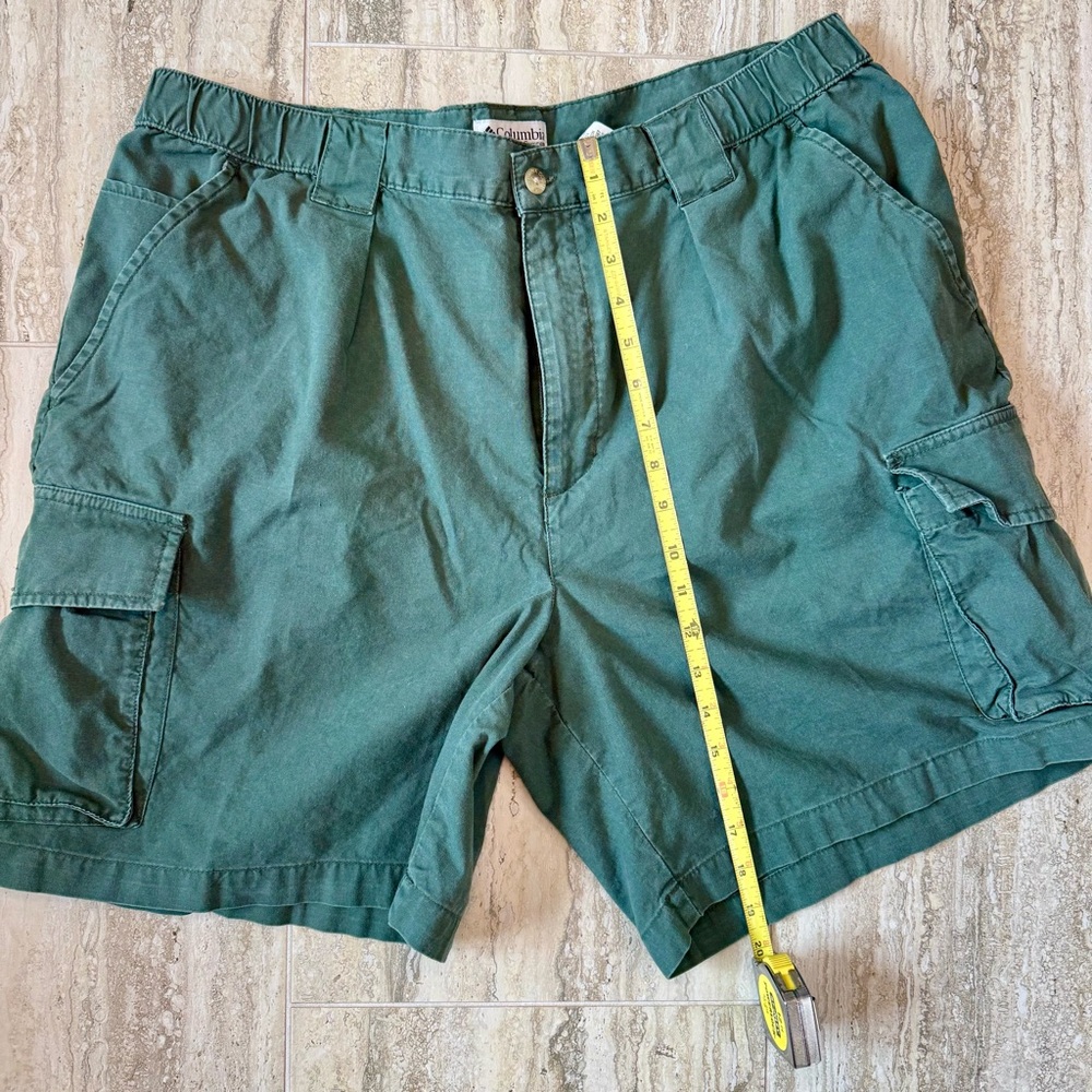 Men's Columbia 100% Cotton Army Green Cargo Shorts Elastic Waistband size 40 - Picture 4 of 5